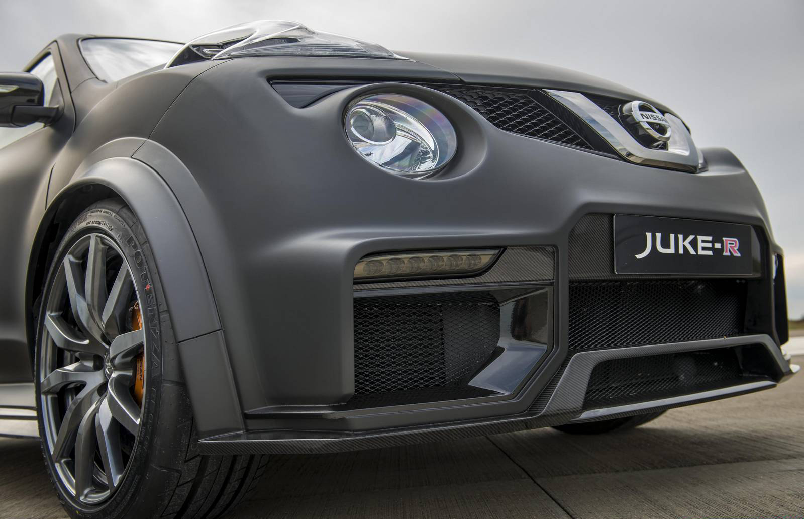 Nissan представил 600-сильный Juke-R 2.0 Concept